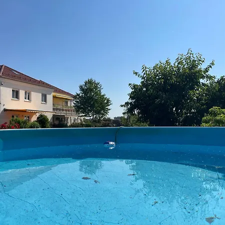 Blanc - Private Ferienresidenz Mit Pool & Garten