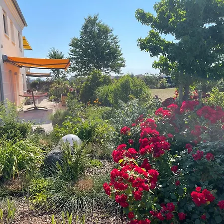 Blanc - Private Ferienresidenz Mit Pool & Garten 公寓 *